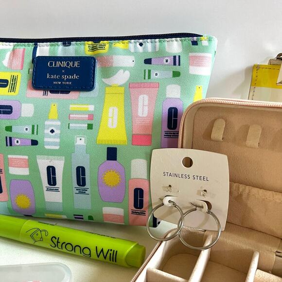 KATE SPADE x CLINIQUE x OPI x JEWELERY Beauty Bundle Gift! - Picture 2 of 10